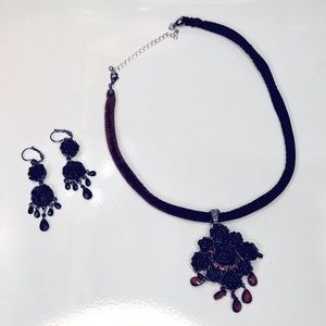 🥀Black Rose Set Earrings and Necklace🥀
